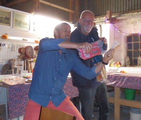 Der åbnes pølsebrød